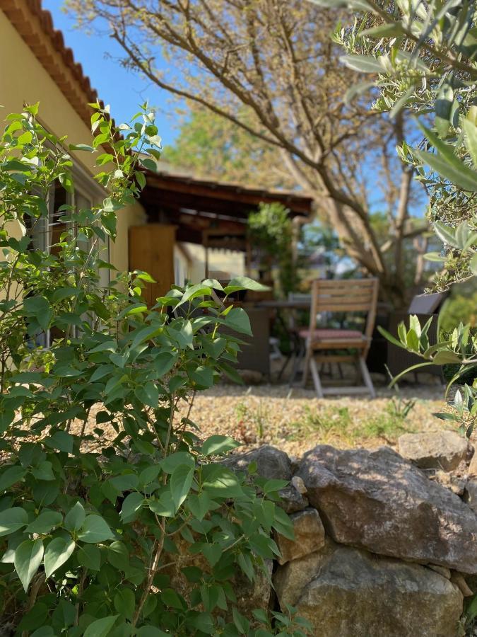 Bed and Breakfast L'Eveil En Provence Entrecasteaux Экстерьер фото
